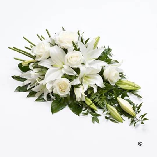 Lagrima de Rosas y Lilum Blancos