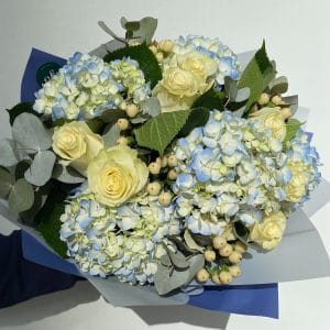 Ramo de Hortensias y Rosas