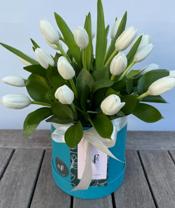 Arreglo floral tulipanes Blancos