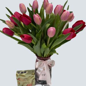 tulipanes a domicilio con bombones